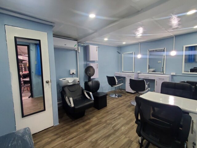 Furnished Salon For Rent