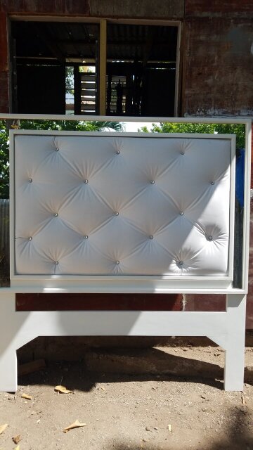 Queen Size Mirrored Upholstery Bed (done To Order)