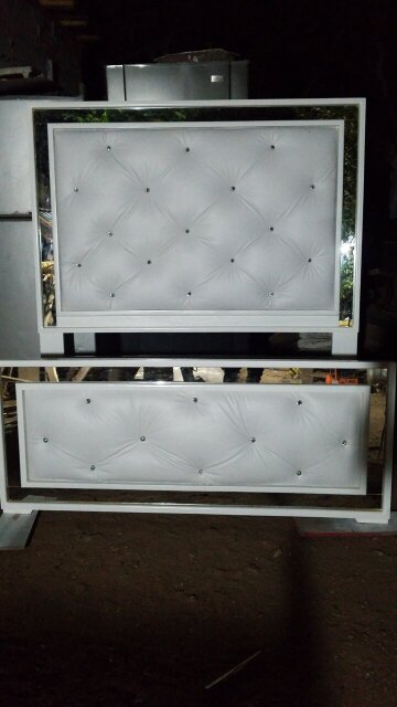 Queen Size Mirrored Upholstery Bed (done To Order)