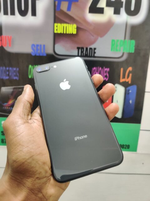 IPhone 8plus 64gb