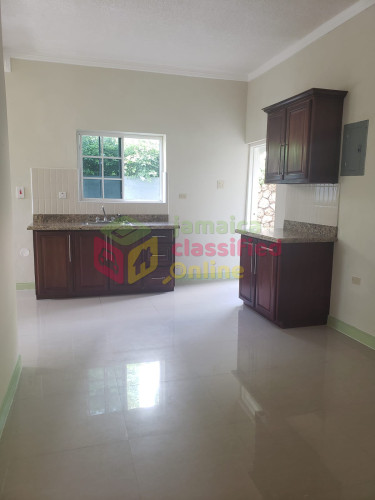 2 Bedroom 1 Bathroom Apartment In Red Hills