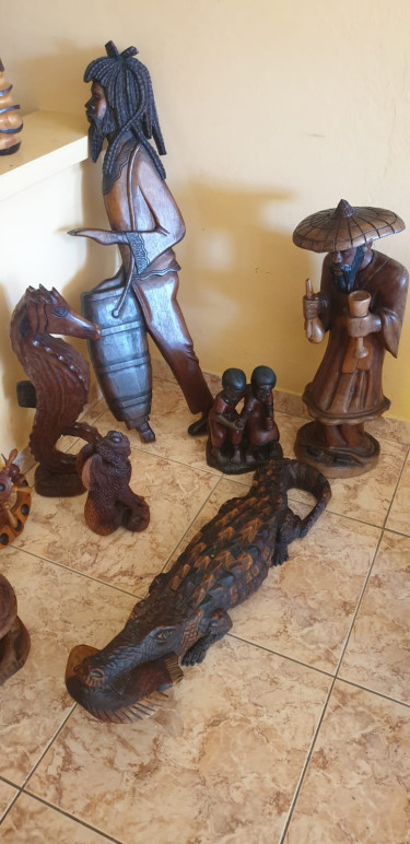 Wooden Set Jamaican Art 