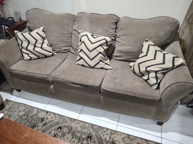 Sofa & Loveseat Set