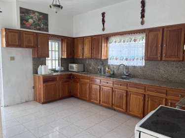 4 Bedroom House For Sale