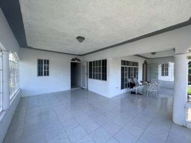 4 Bedroom House For Sale