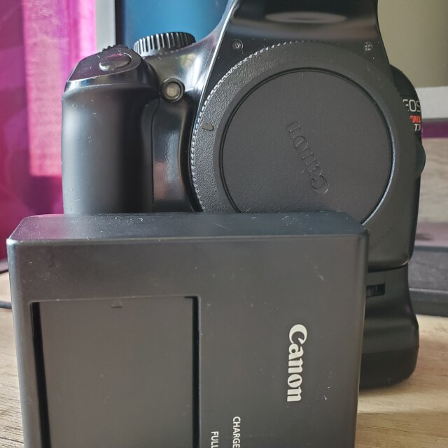 Canon T3 For Sale