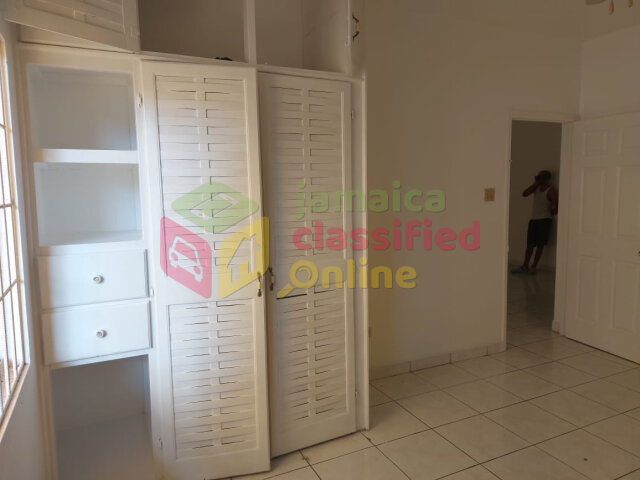 WESTGATE 2 Bedroom 1 Bath NON NEGOTIABLE $100,000