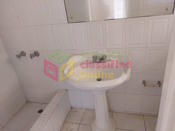 WESTGATE 2 Bedroom 1 Bath NON NEGOTIABLE $100,000