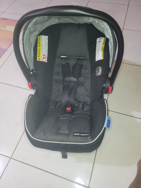 Baby Car Seat Slightly Used