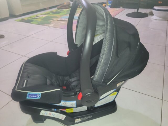 Baby Car Seat Slightly Used