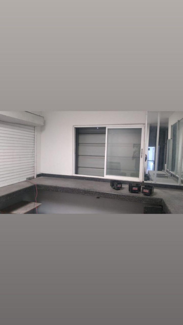 Bar And Grill For Rent On Oak Park Plaza