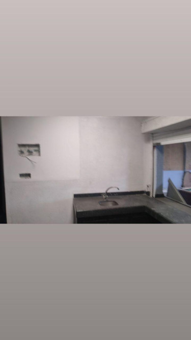 Bar And Grill For Rent On Oak Park Plaza