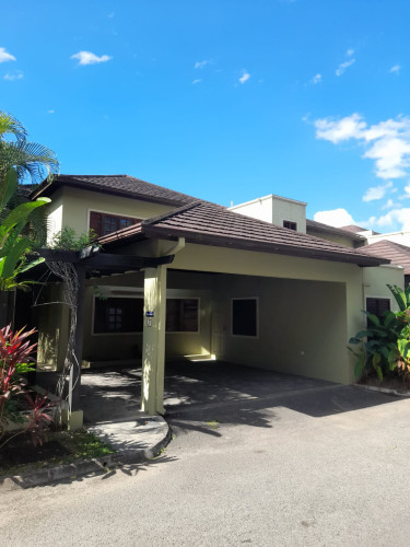  3 Bedroom Townhouse For Rent