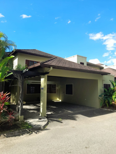  3 Bedroom Townhouse For Rent
