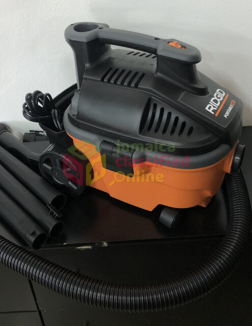 RIDGID 4 GAL PORTABLE WET/DRY VAC