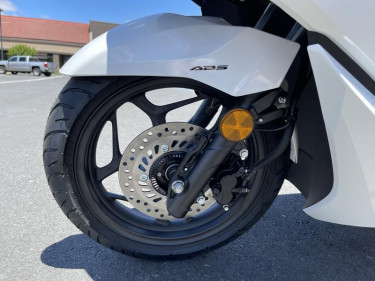 2022 Honda-Motorcycle-Scooter PCX ABS