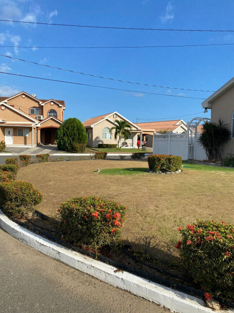 2 Bedroom House (Gated Community)