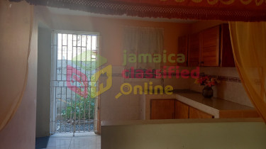 2 1/2 Bedroom, 1 Bathroom, Waterford