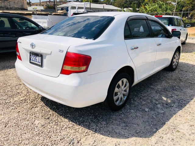 2011 TOYOTA FIELDER