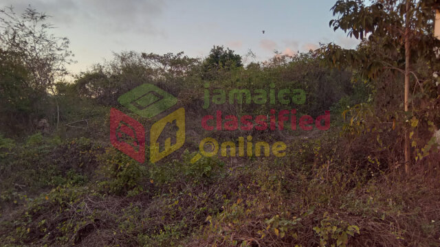 1 ACRE  WITH BUILDING