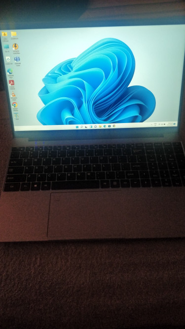 Laptop 12gig Ram SSD NEW