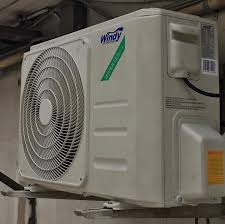 18000 BTU Fairly New Windy Air Conditioner