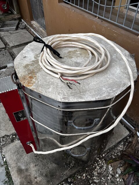 Evenheat 2329A Ceramic Kiln + 9 Shelves