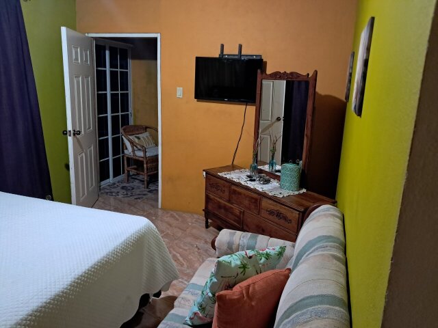 1 Bedroom( Short Term Rental) Airbnb