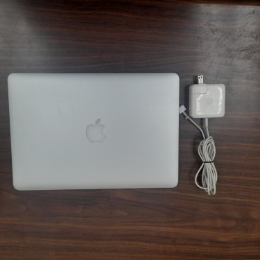 MacBook Air A1466 2014 Used