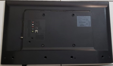  Samsung 32 Inch HD SMART Television 