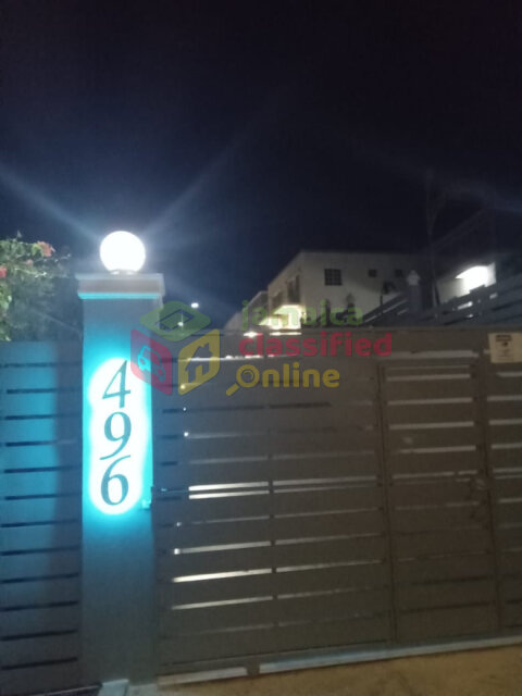 (BEACH ACCESS,POOL,GYM,HOT TUB,SMOKING AREA)