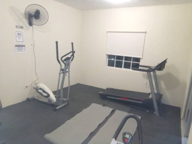 (POOL,GYM,HOT TUB,SMOKING AREA) USD $75UP/NIGHT