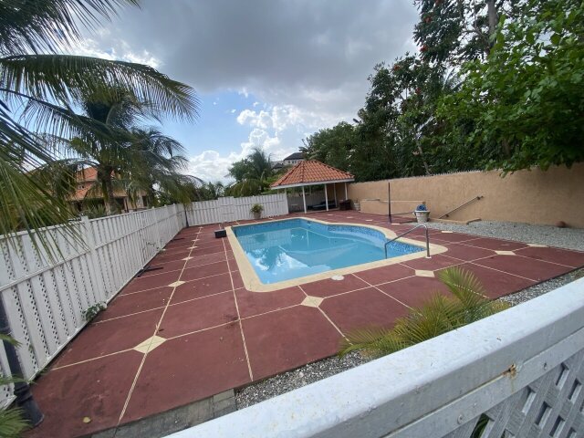 3 Bedroom Townhouse Fully Furnished