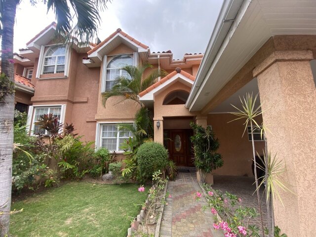 3 Bedroom Townhouse Fully Furnished