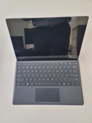 Microsoft Surface Pro 7 8GB 128GB Laptop