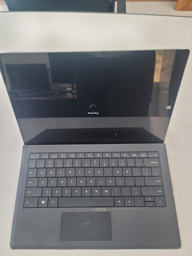 Microsoft Surface Pro 3 I5 4GB 128GB 2-in-1 Touch