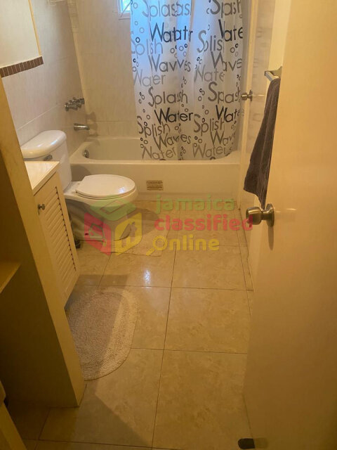 Spacious 2 Bedrooms Apartment In Gated Community