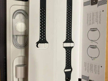 Apple Watch Series 5 Nike