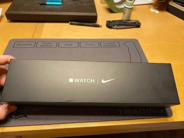 Apple Watch Series 5 Nike