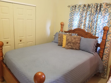 Exquisitely Decorated 2 Bedroom 1 Bathroom 