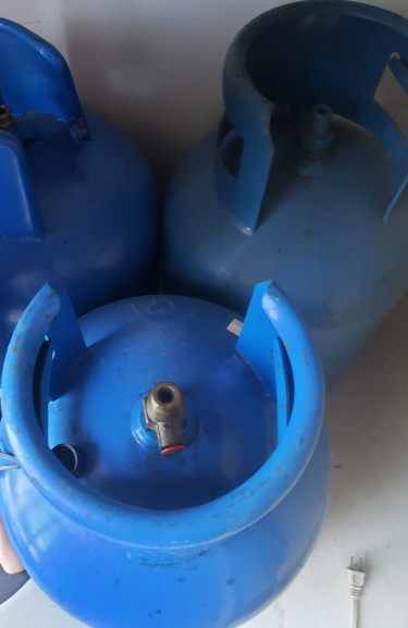 Giveaway - 25lbs Gas Cylinder, Regulator And Hose