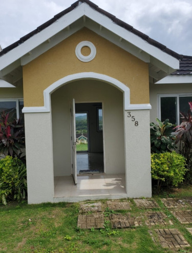 1 Bedroom Apartment For Rent In Gated Community