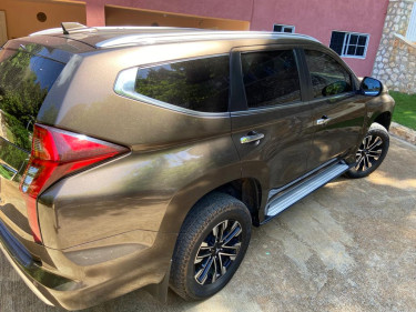 2021 Mitsubishi Montero Sport