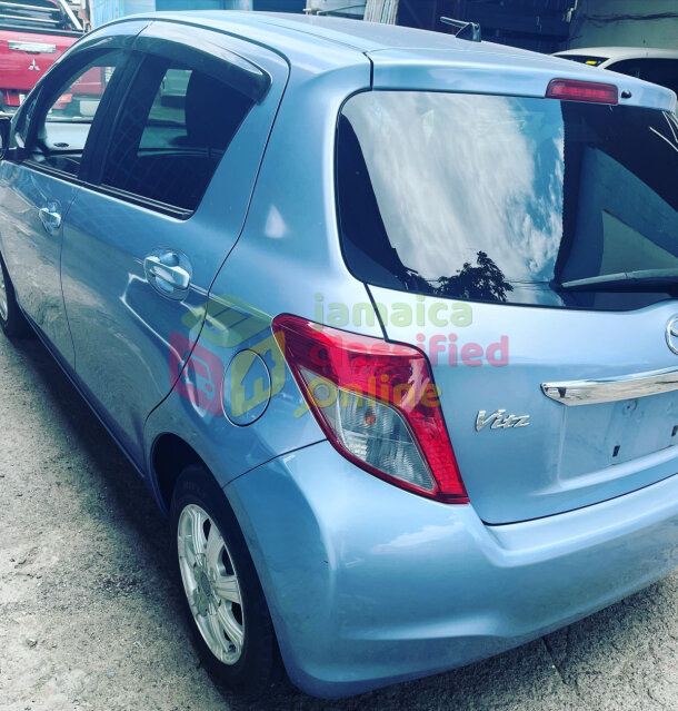 2013 Toyota Vitz Button Start