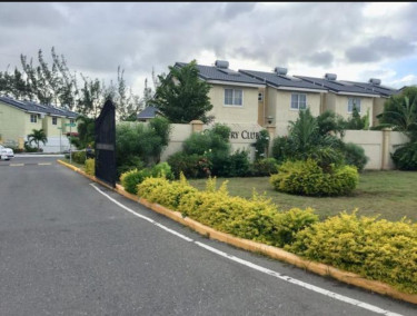 2 Bedroom Townhouse - Portmore Country Club II