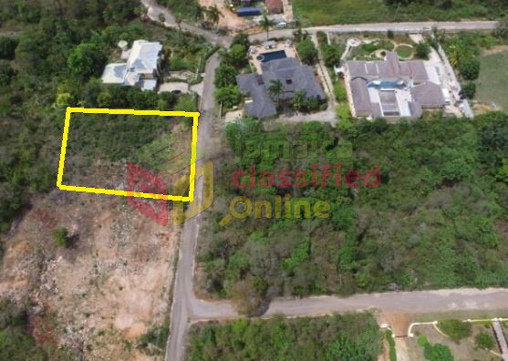3/4 ACRE FLAT LAND