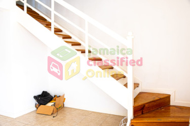  2 Bedroom 2 Bath New T/house