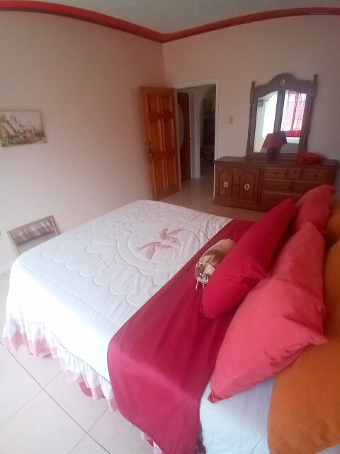 1 Bedrooms Short/Long Term, Shared Kitchen/Furn.