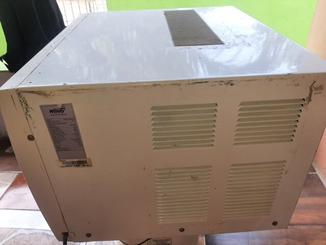 Ac Window Unit ......BTU 12000