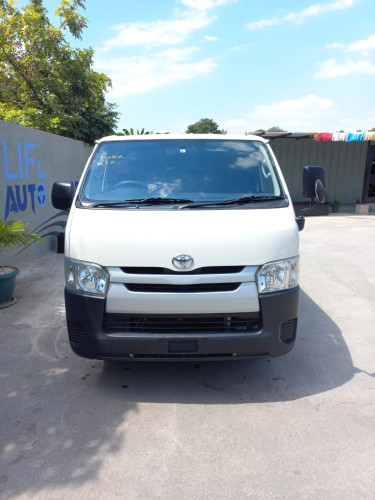 2017 Hiace 